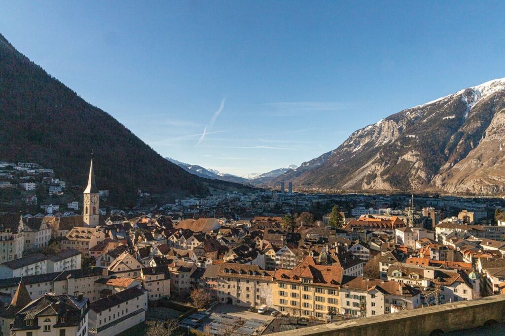 Die Schweizer Kleinstadt Chur muss sparen. Sind Subventionen für eine Seilbahn im mittleren, zweistelligen Millionenbereich angebracht?