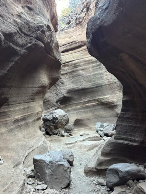 Der Barranco de Las Vacas in den frühen Morgenstunden; wenn die Sonne den Boden erreicht, entstehen hier die schönsten Fotokulissen.