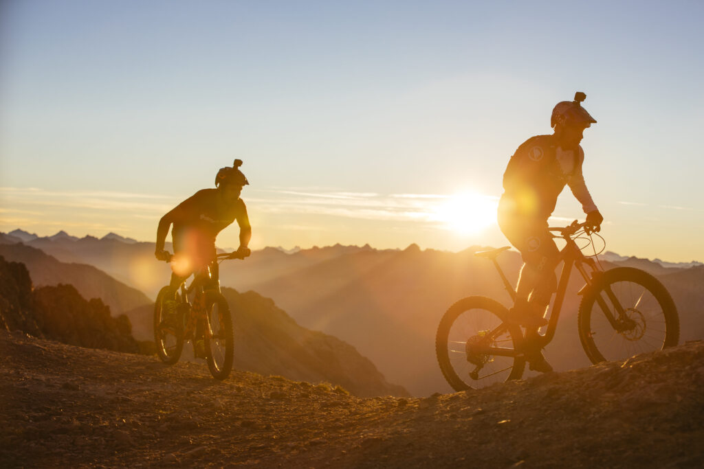 In Graubünden lockt die spektakuläre Bergwelt im Winter Skifahrer und Snowboarder an, im Sommer Wanderer und Biker. Danke Graubünden Ferien für dieses tolle Bild.